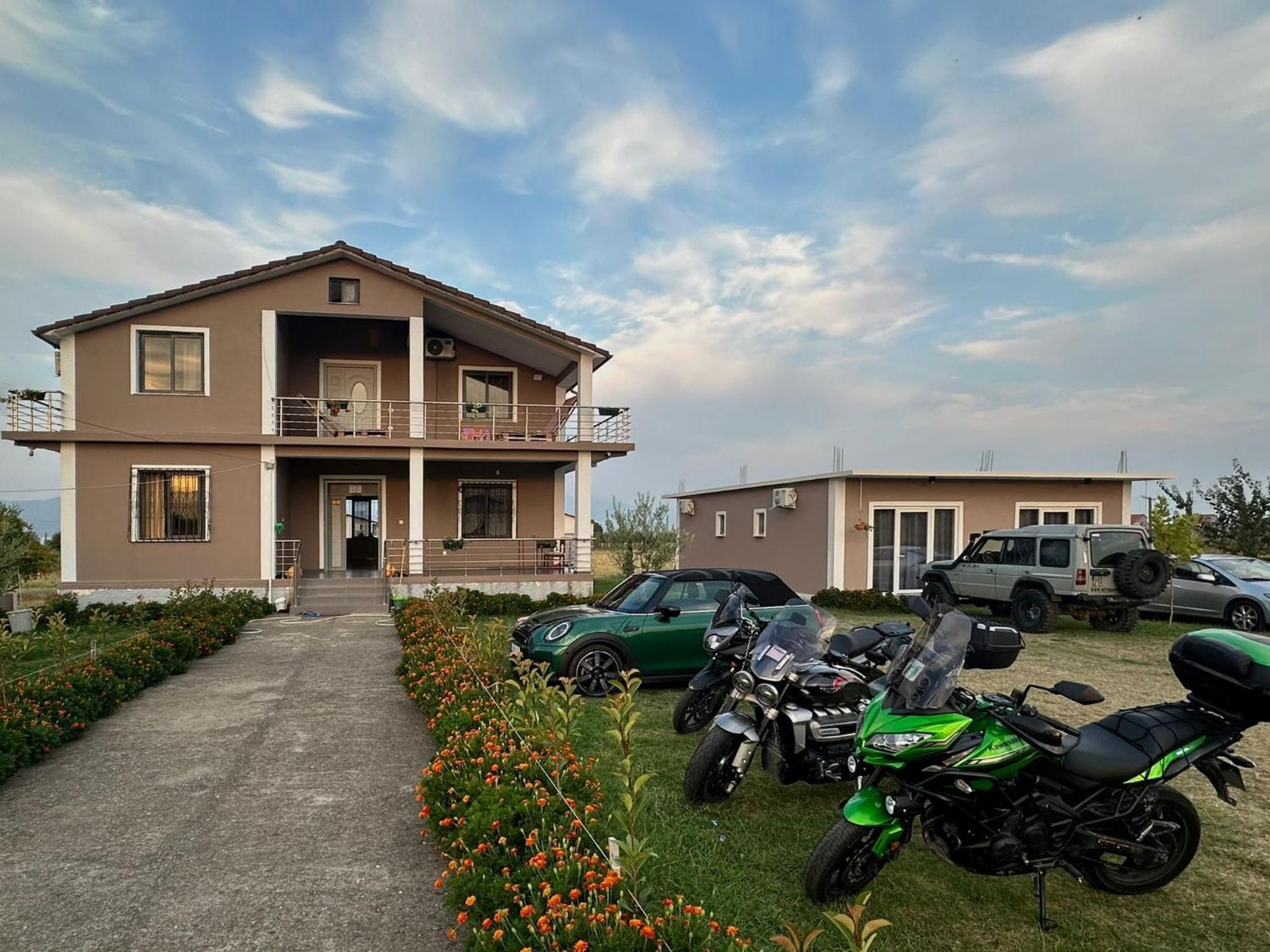 Grilë Hotel Villa Ballkan מראה חיצוני תמונה